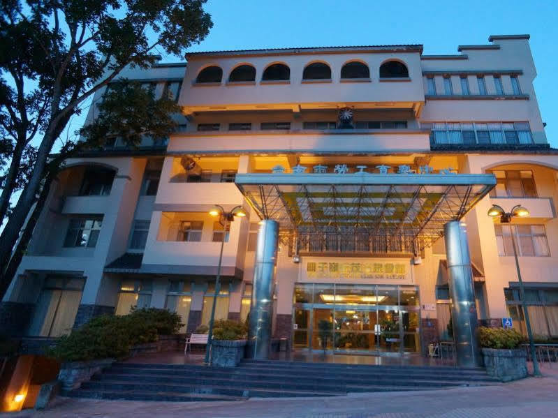 Toong Mao Spa Resort Guanziling Tainan Exterior foto
